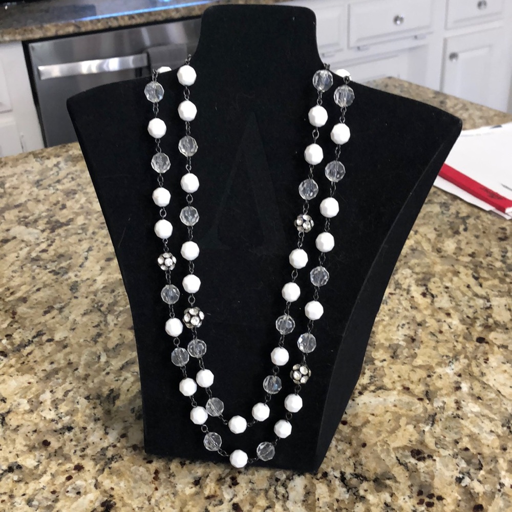 Long necklace with white, clear and crystal stones